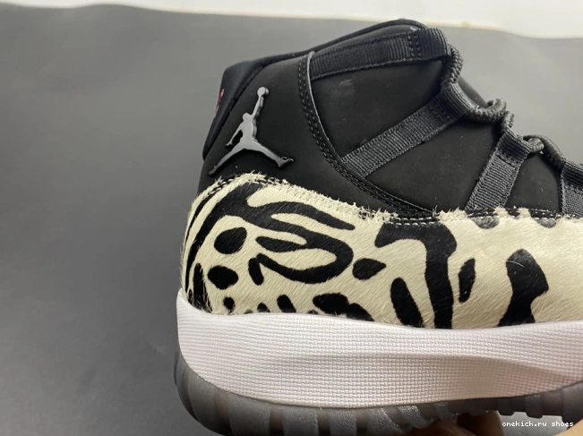 Rep 11 AR0715-010 ANIMAL AIR INSTINCT JORDAN 0629